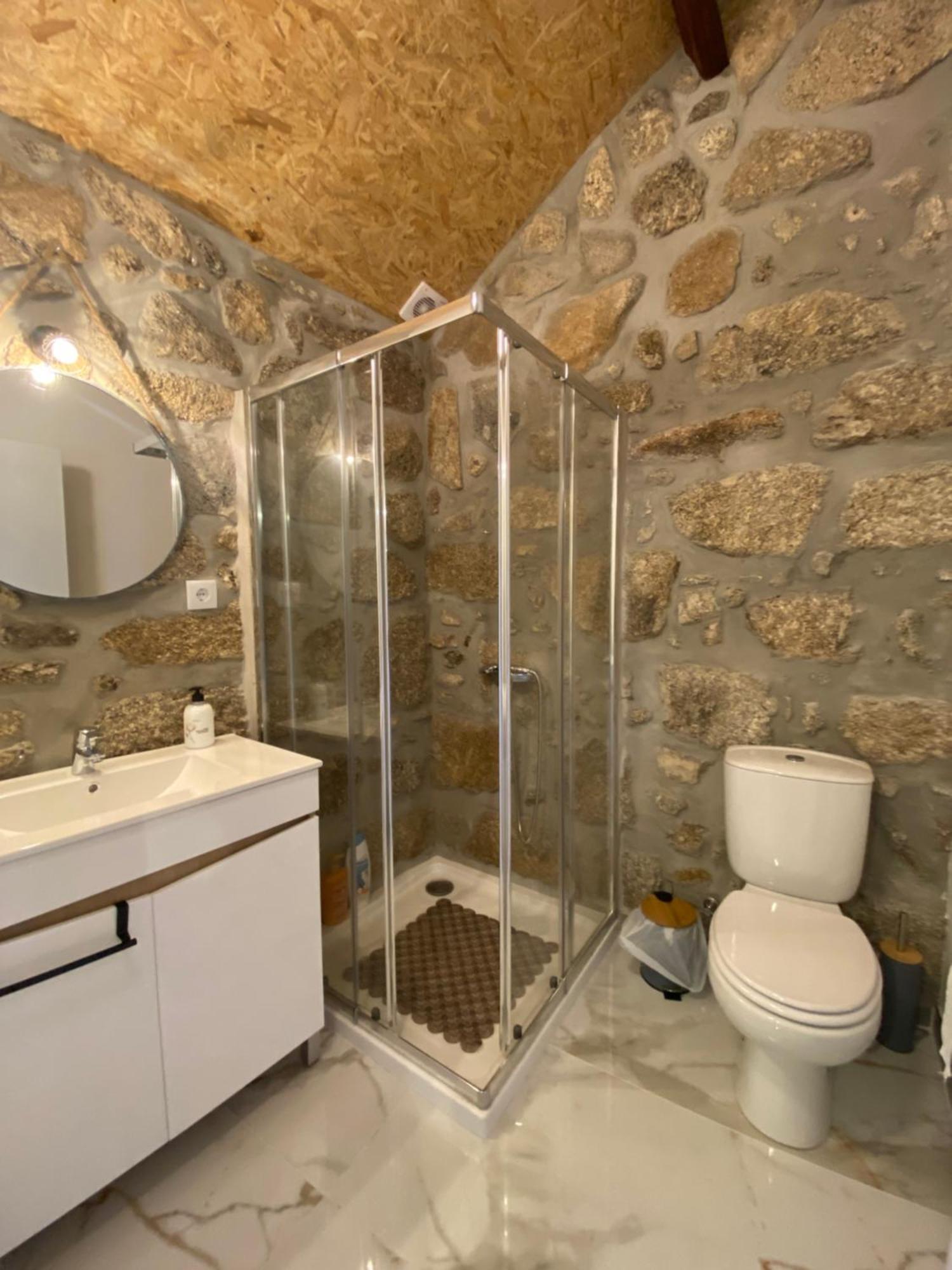 הוילה נלאס Casa De Pedra Em Vinha No Dao מראה חיצוני תמונה